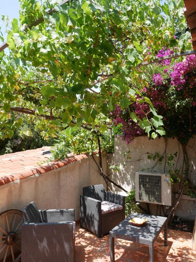 Nature Hostel La Ciotat Dış mekan fotoğraf